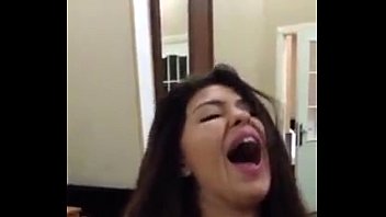 A famous Azeri woman showed her tits and pussy for her boyfriend